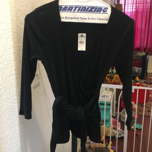 Express Tops - NWT EXPRESS BLACK WRAP BLOUSE Express Tops - NWT EXPRESS BLACK WRAP BLOUSE
